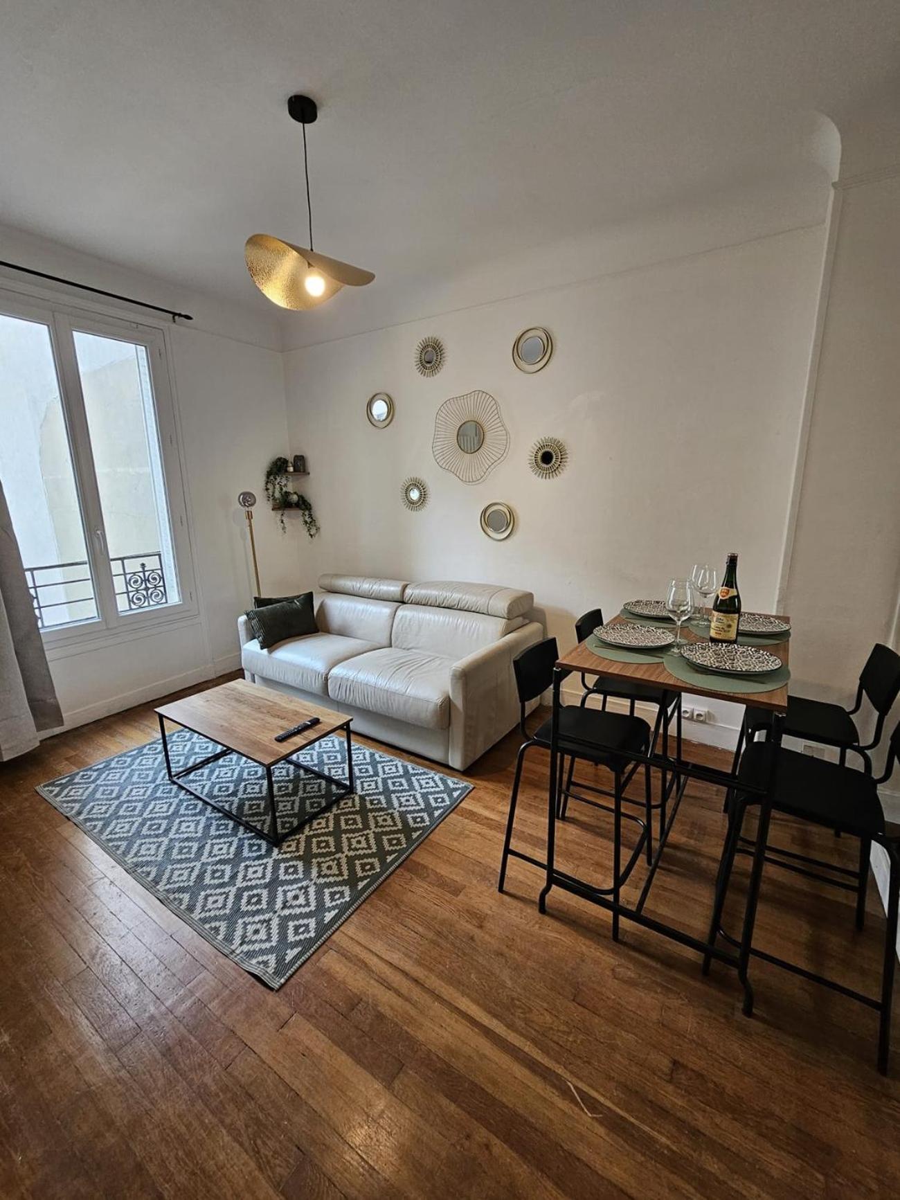 Beautiful 1 Bedroom Flat In Paris 17Th Bagian luar foto