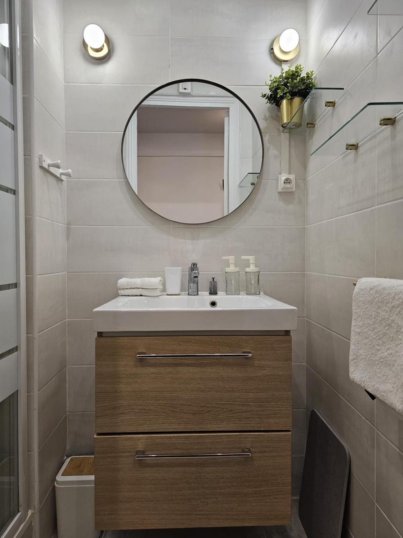 Beautiful 1 Bedroom Flat In Paris 17Th Bagian luar foto