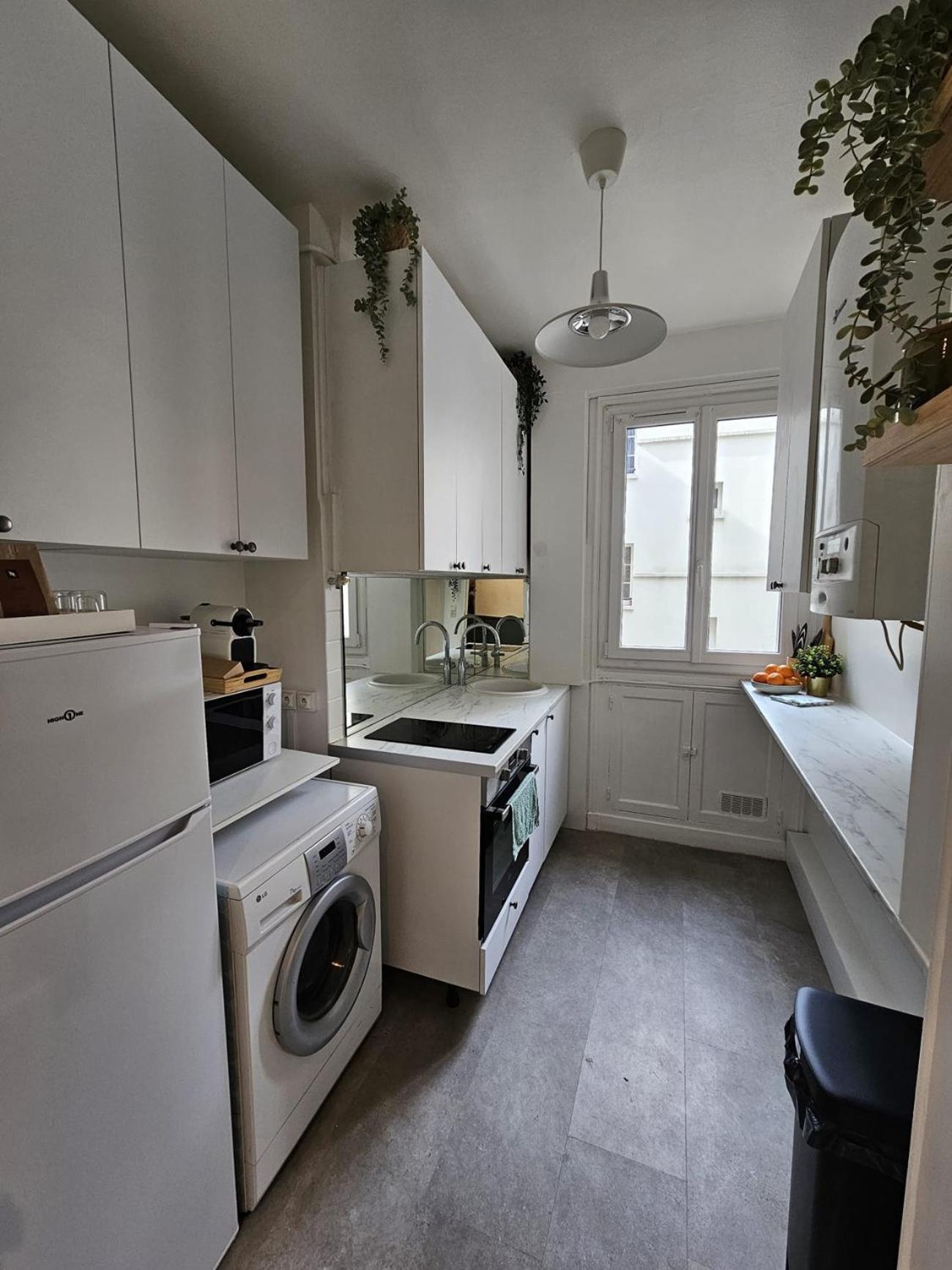 Beautiful 1 Bedroom Flat In Paris 17Th Bagian luar foto